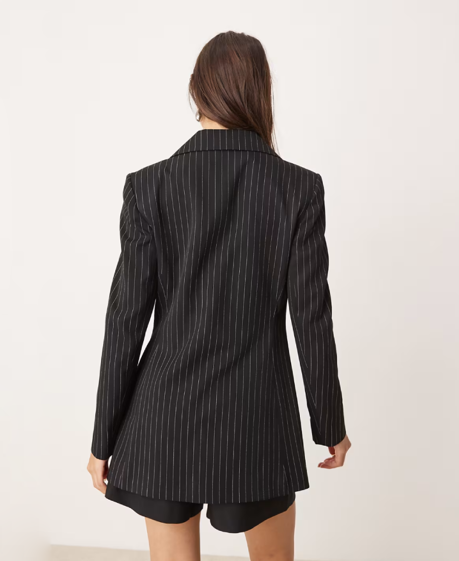 beth-dutton-season-5-striped-suit-blazer-yellowstone-back-1