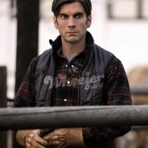 yellowstone-jamie-dutton-black-quilted-vest