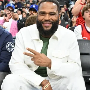 Anthony Anderson Play In Tournament 2026 White Jacket