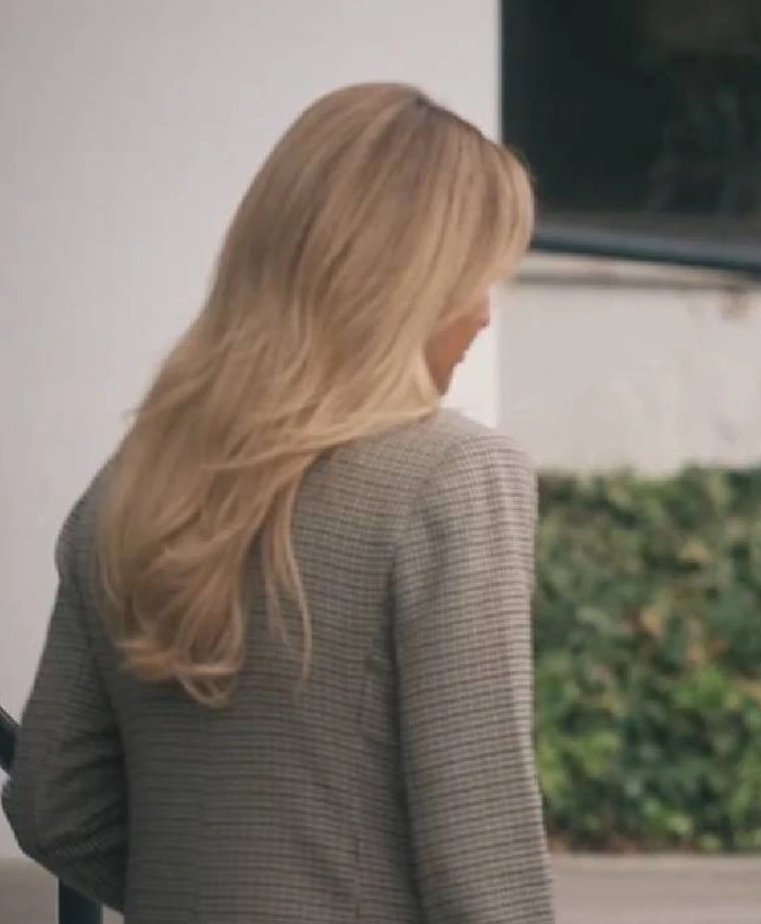 Running Point S02 Kate Hudson Double Breasted Blazer - Image 3