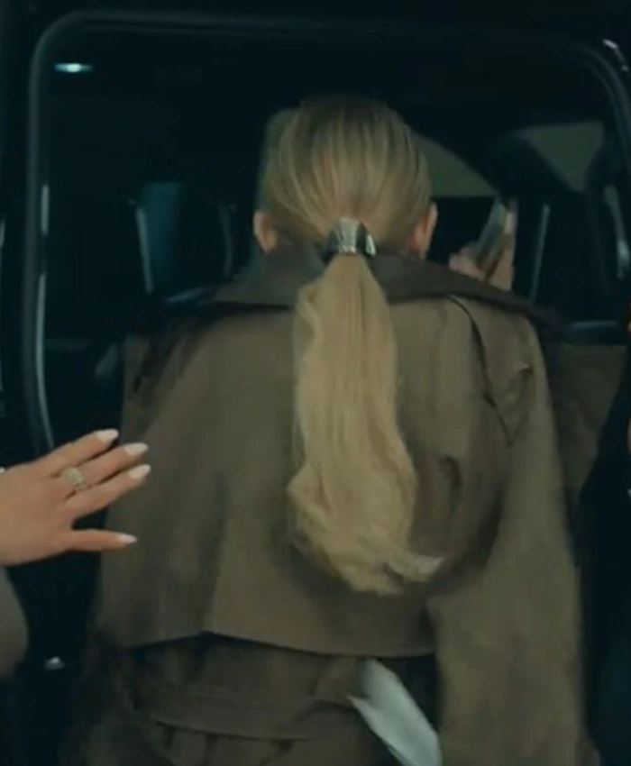 Kate Hudson Running Point S02 Brown Coat - Image 3